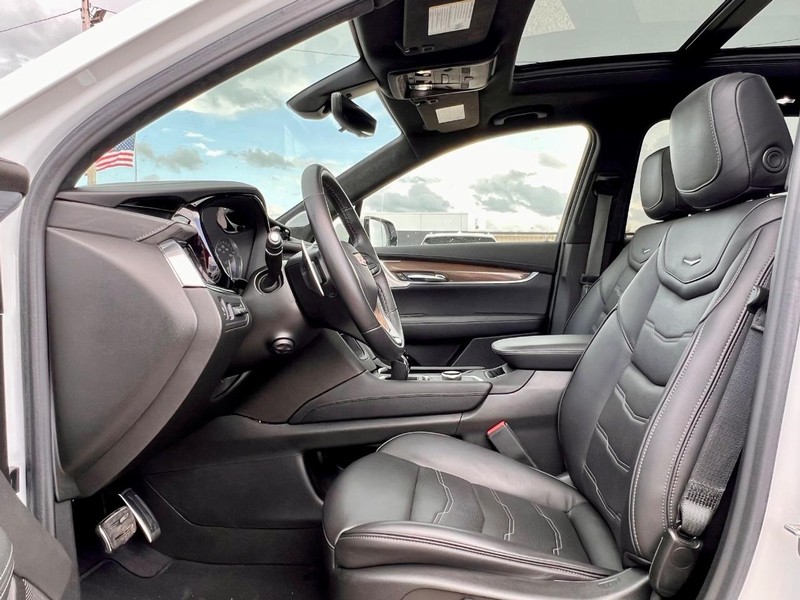 Cadillac XT6 Vehicle Full-screen Gallery Image 31