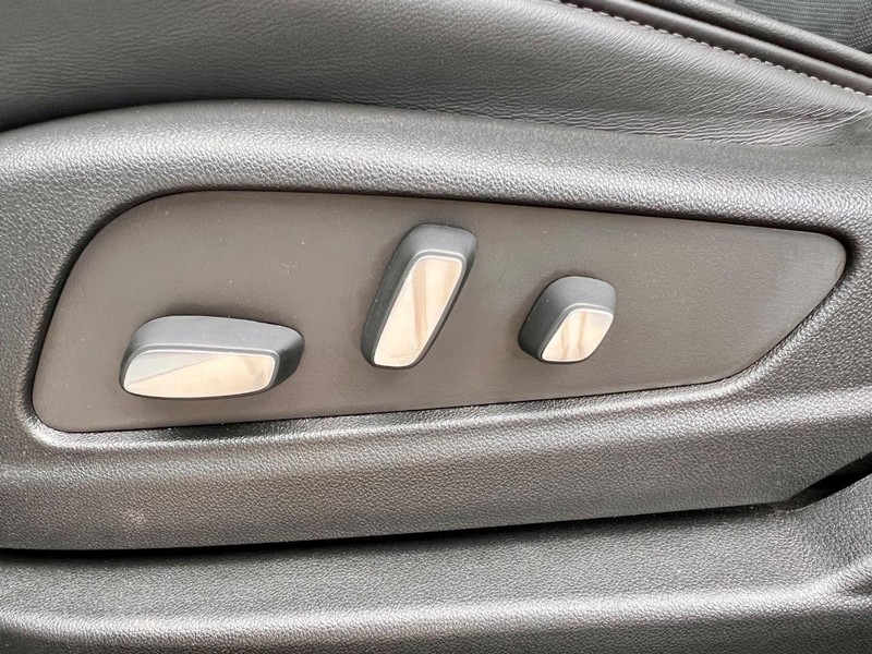 Cadillac XT6 Vehicle Full-screen Gallery Image 32