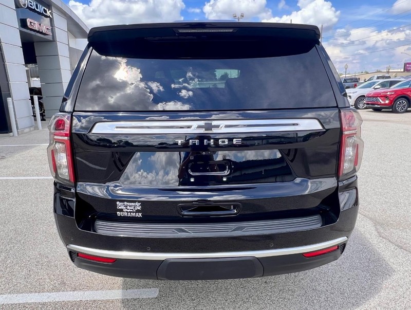 Chevrolet Tahoe Vehicle Full-screen Gallery Image 05