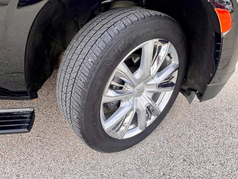 Chevrolet Tahoe Vehicle Full-screen Gallery Image 11