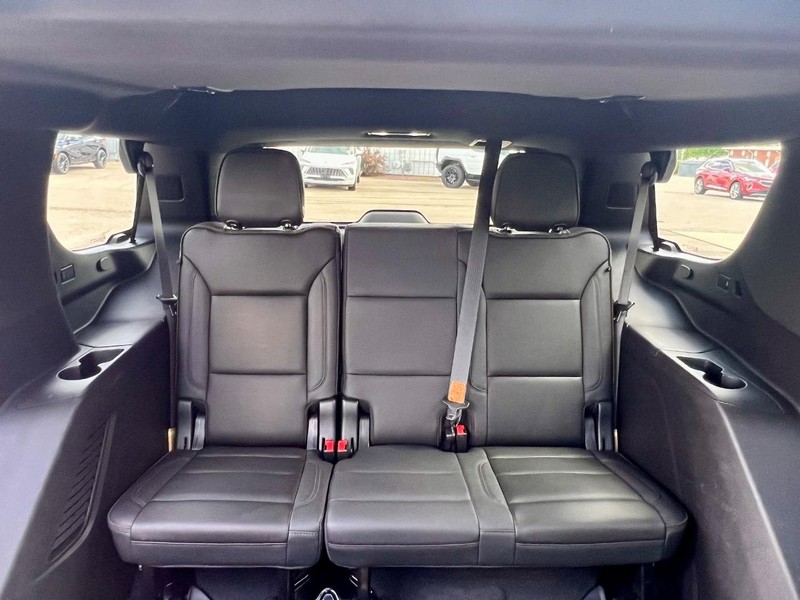 Chevrolet Tahoe Vehicle Full-screen Gallery Image 12