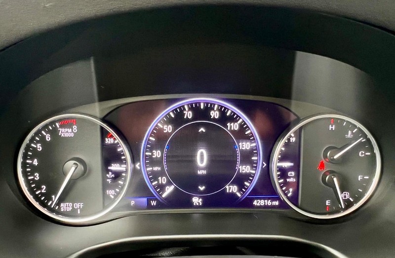 Buick Enclave Vehicle Full-screen Gallery Image 27