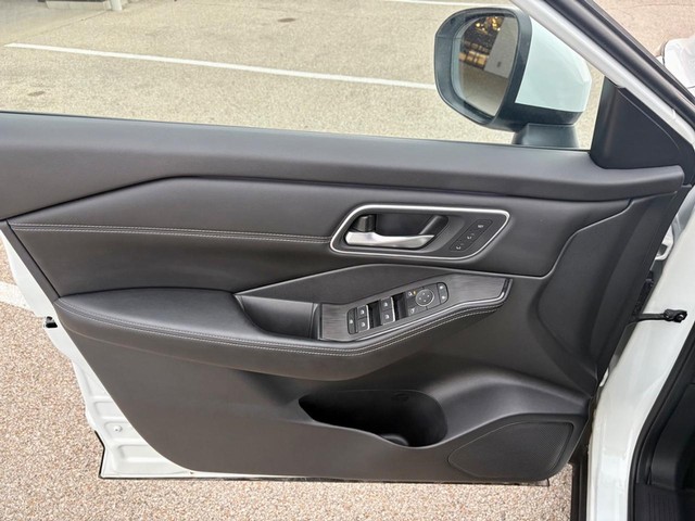 2024 Nissan Rogue Platinum - Photo 15