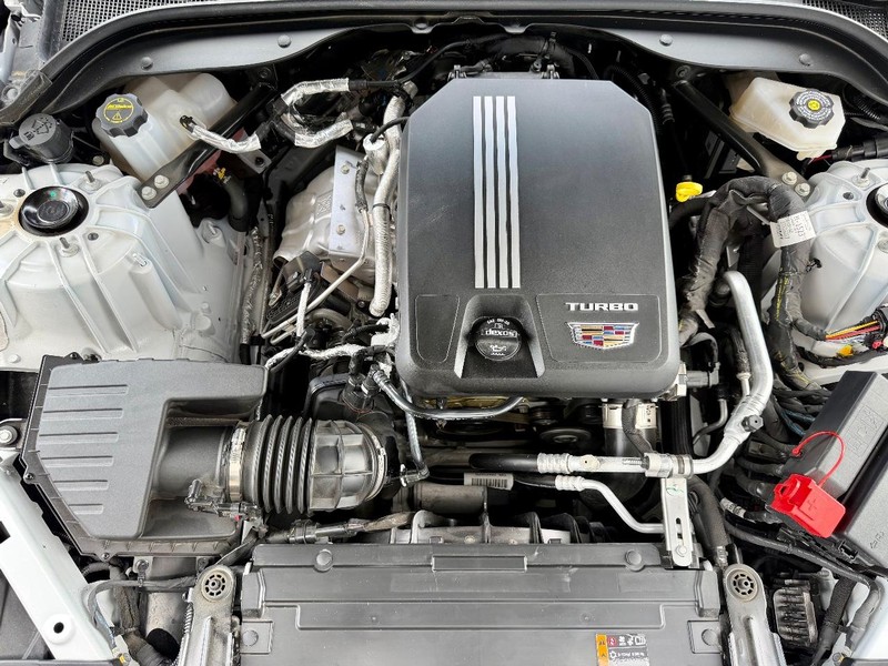 Cadillac CT5 Vehicle Full-screen Gallery Image 08