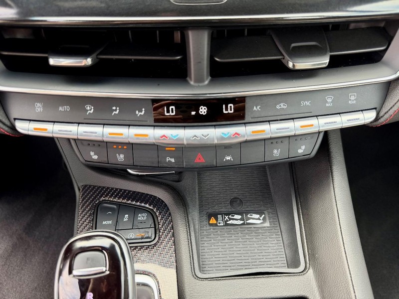 Cadillac CT5 Vehicle Full-screen Gallery Image 21