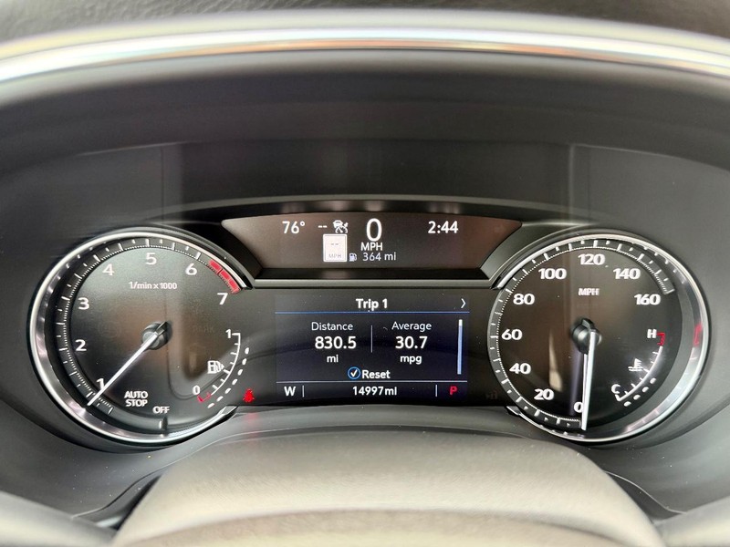 Cadillac CT5 Vehicle Full-screen Gallery Image 24