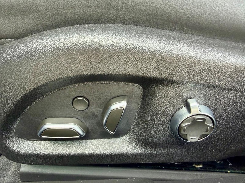 Cadillac CT5 Vehicle Full-screen Gallery Image 29