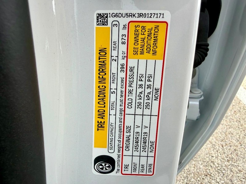 Cadillac CT5 Vehicle Full-screen Gallery Image 30