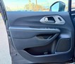 2022 Chrysler Pacifica Limited thumbnail image 22