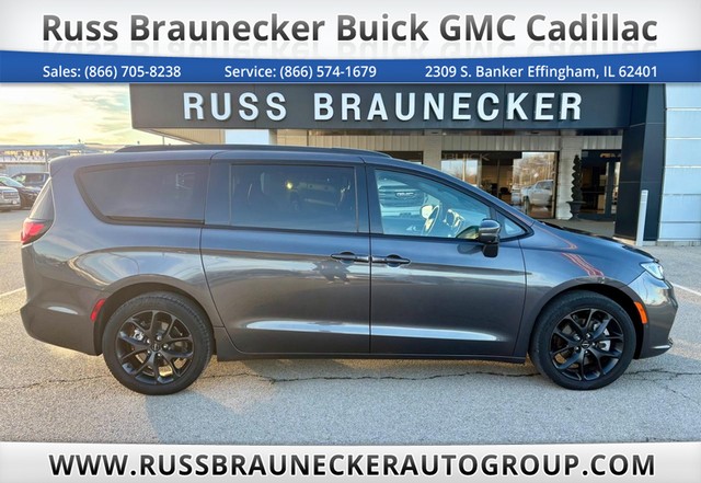 2022 Chrysler Pacifica Limited at Russ Braunecker Cadillac Buick GMC in Effingham IL