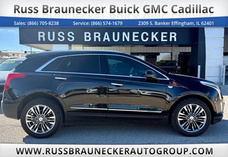 Cadillac XT5 Vehicle Full-screen Gallery Image 01