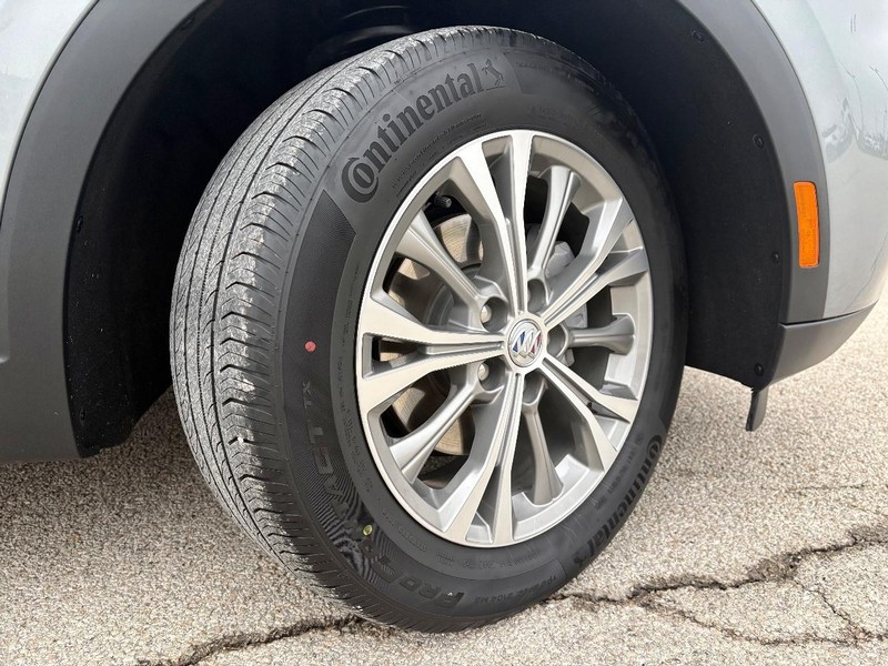 Buick Envision Vehicle Full-screen Gallery Image 09