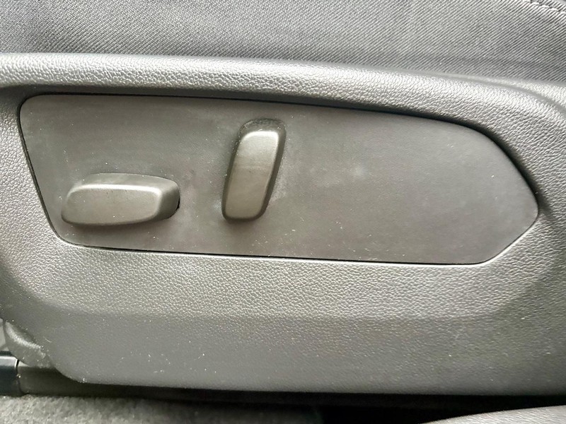 Buick Envision Vehicle Full-screen Gallery Image 29