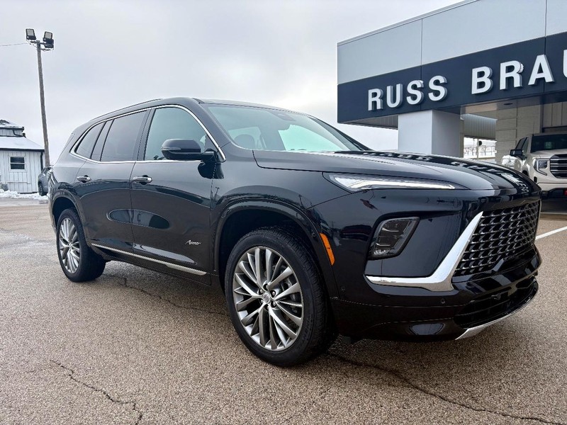 Buick Enclave Vehicle Full-screen Gallery Image 02