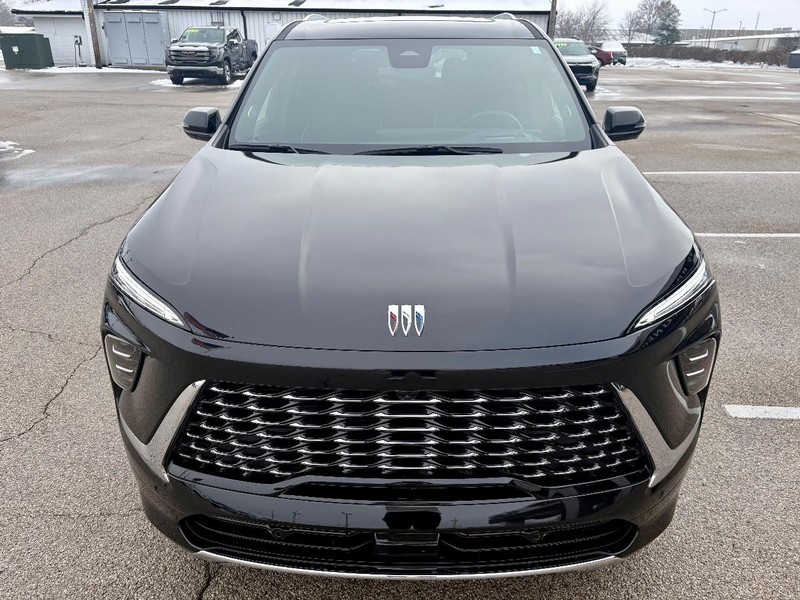 Buick Enclave Vehicle Full-screen Gallery Image 09