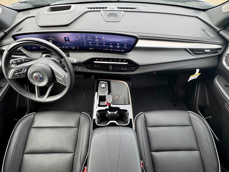 Buick Enclave Vehicle Full-screen Gallery Image 15