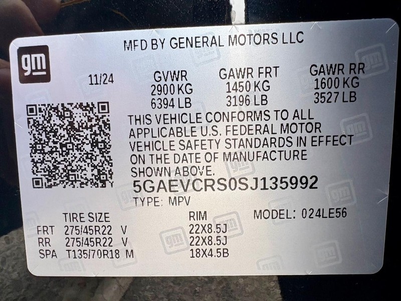 Buick Enclave Vehicle Full-screen Gallery Image 35