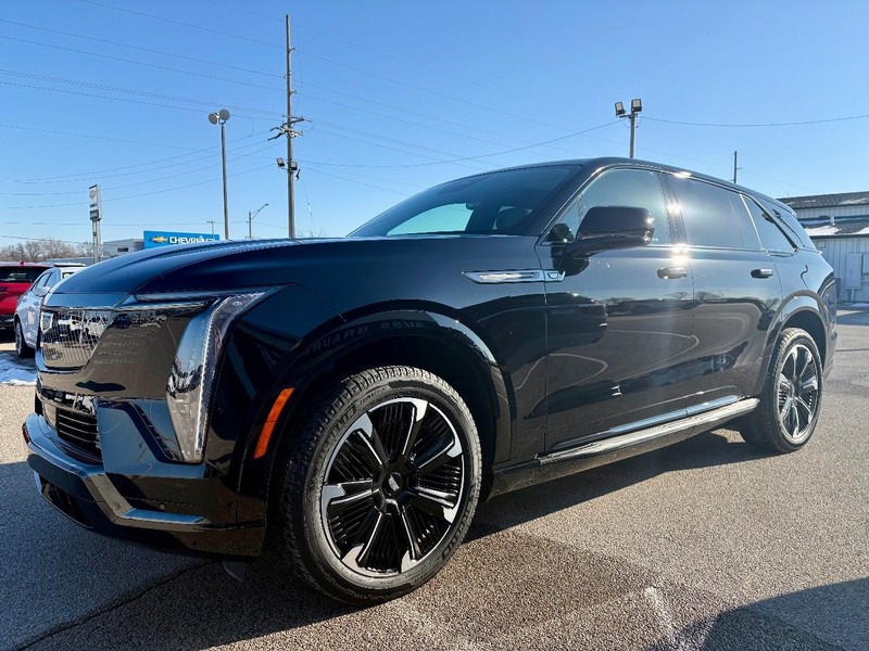 Cadillac Escalade IQ Vehicle Full-screen Gallery Image 08