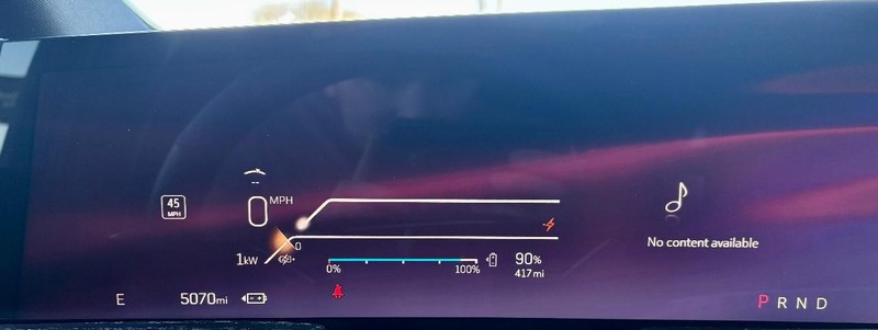 Cadillac Escalade IQ Vehicle Full-screen Gallery Image 25