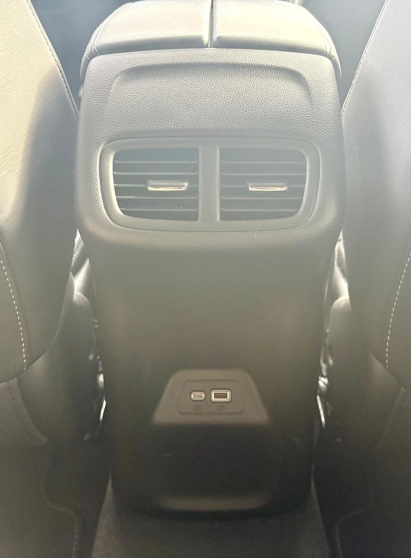 Buick Envision Vehicle Full-screen Gallery Image 12