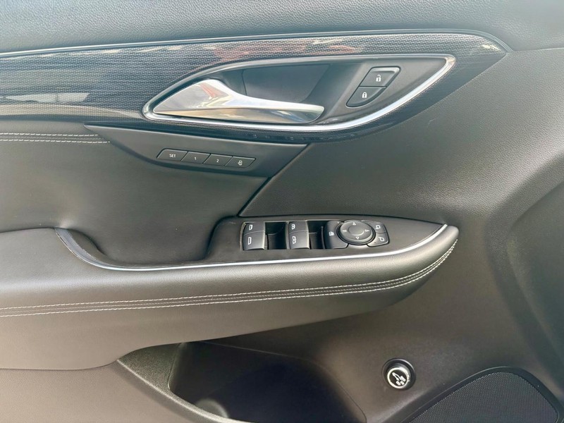 Buick Envision Vehicle Full-screen Gallery Image 17