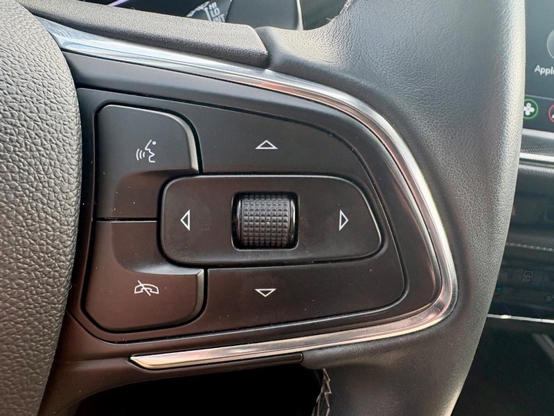 Buick Envision Vehicle Full-screen Gallery Image 21