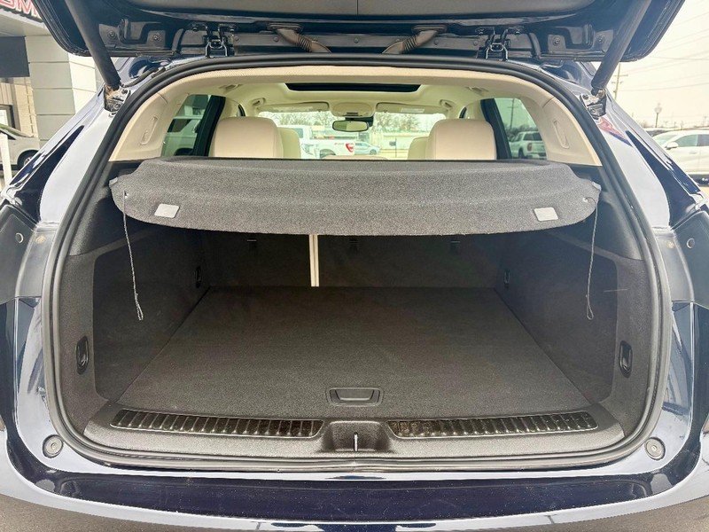 Buick Envision Vehicle Full-screen Gallery Image 05