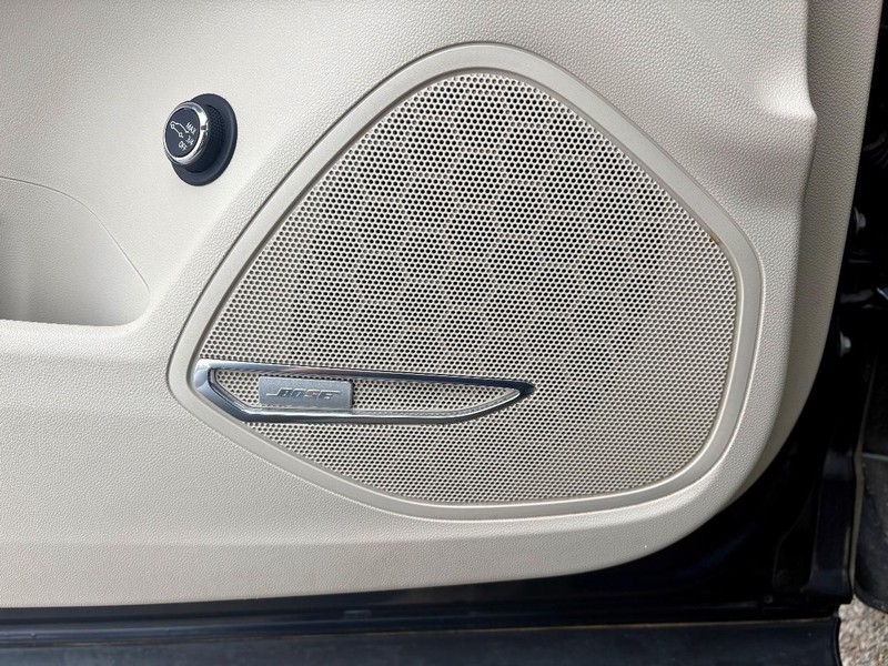 Buick Envision Vehicle Full-screen Gallery Image 18