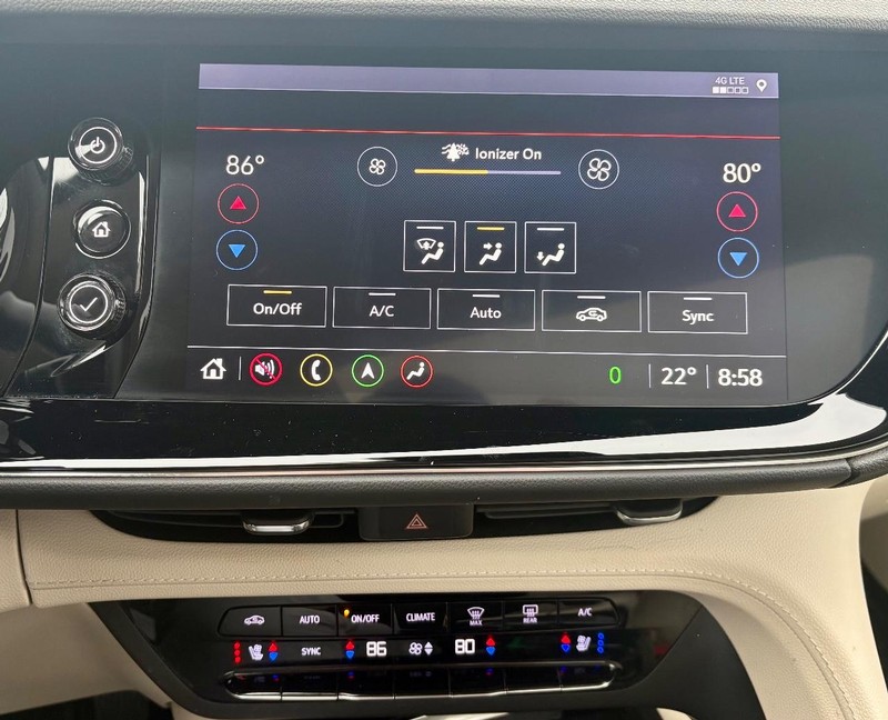 Buick Envision Vehicle Full-screen Gallery Image 28