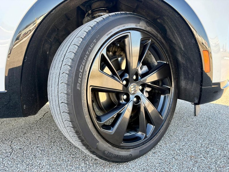 Buick Envision Vehicle Full-screen Gallery Image 10