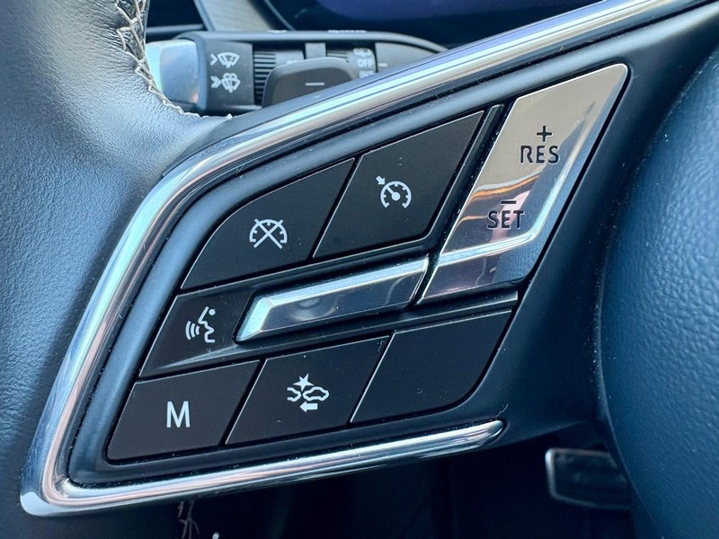 Buick Envision Vehicle Full-screen Gallery Image 21