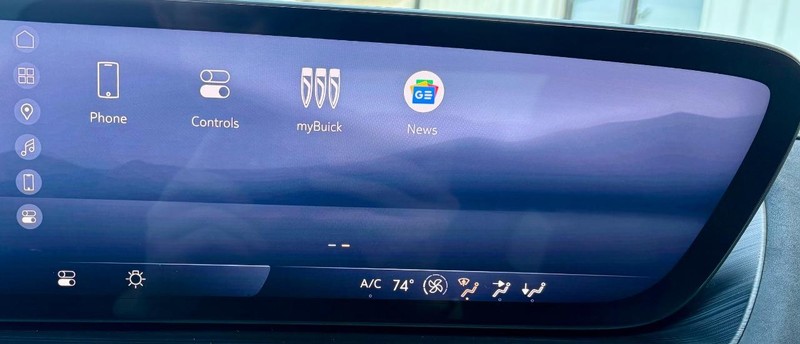 Buick Envision Vehicle Full-screen Gallery Image 25