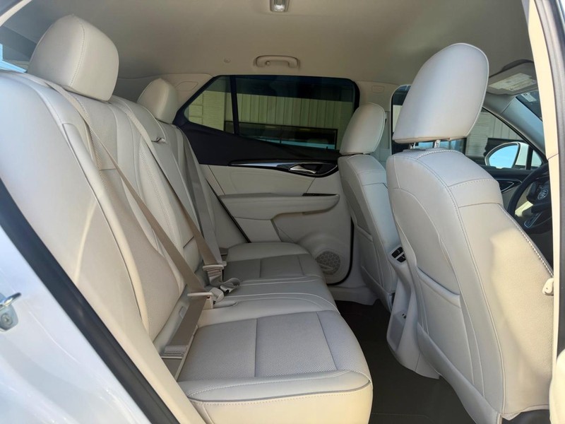 Buick Envision Vehicle Full-screen Gallery Image 11