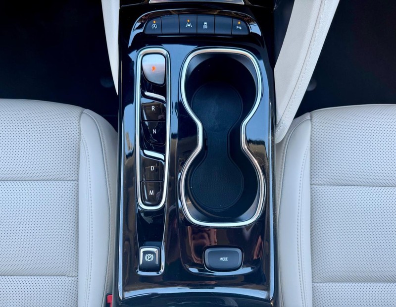 Buick Envision Vehicle Full-screen Gallery Image 22