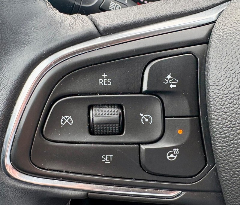 Buick Encore GX Vehicle Full-screen Gallery Image 20