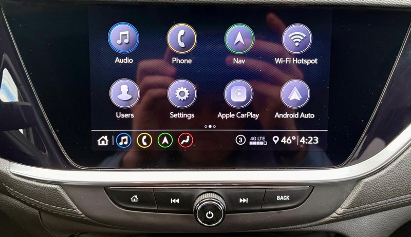 Buick Encore GX Vehicle Full-screen Gallery Image 23