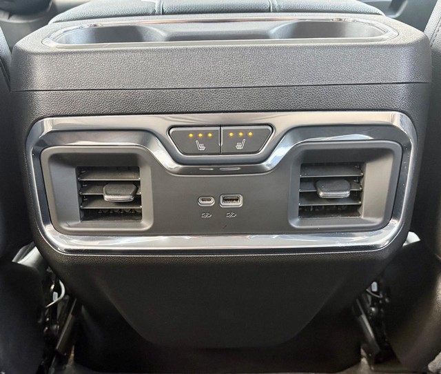 2024 GMC Sierra 1500 SLT thumbnail image 13