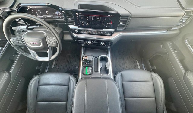 2024 GMC Sierra 1500 SLT thumbnail image 14