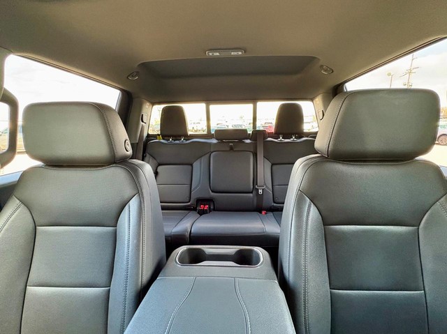 2024 GMC Sierra 1500 SLT thumbnail image 31