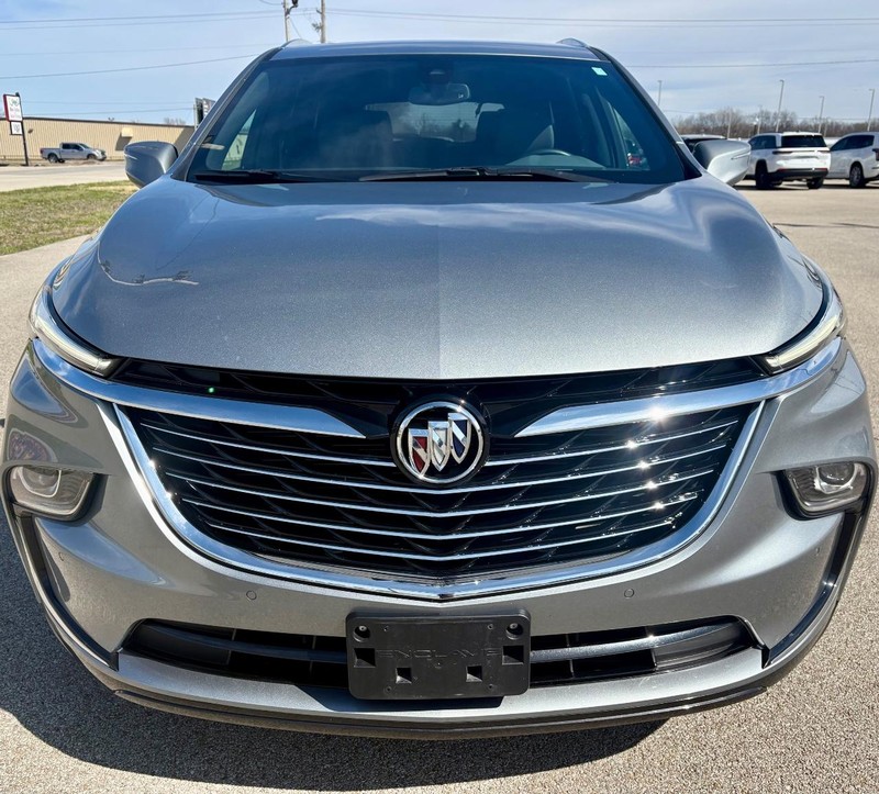 Buick Enclave Vehicle Full-screen Gallery Image 09