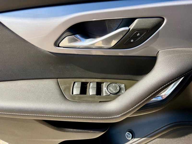 Chevrolet Blazer Vehicle Full-screen Gallery Image 17