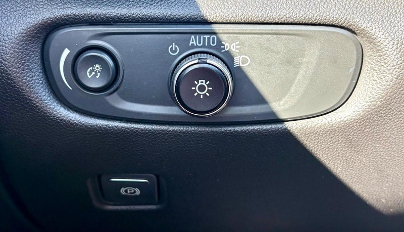 Chevrolet Blazer Vehicle Full-screen Gallery Image 18