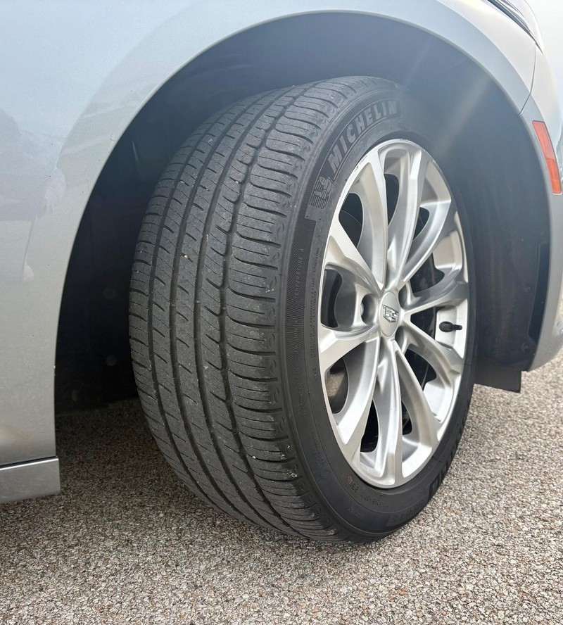 Cadillac CT5 Vehicle Full-screen Gallery Image 10