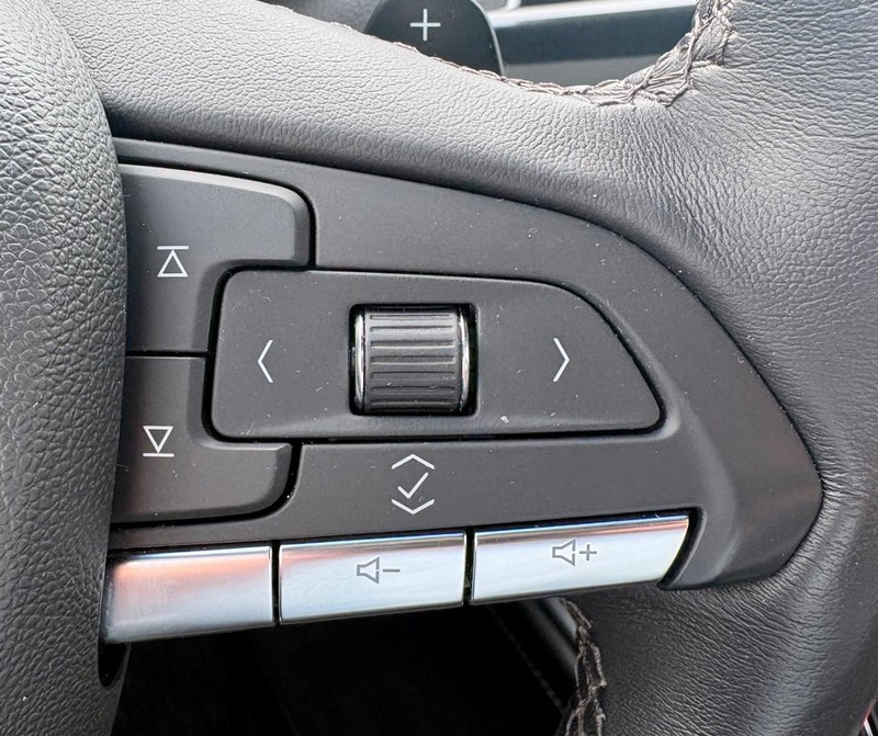 Cadillac CT5 Vehicle Full-screen Gallery Image 22