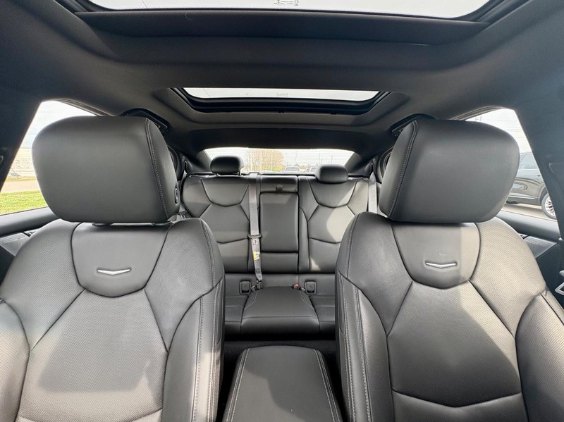 Cadillac CT5 Vehicle Full-screen Gallery Image 28