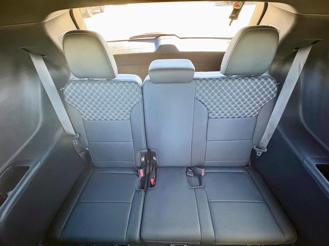 2024 GMC Acadia Denali thumbnail image 15