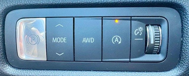2024 GMC Acadia Denali thumbnail image 21