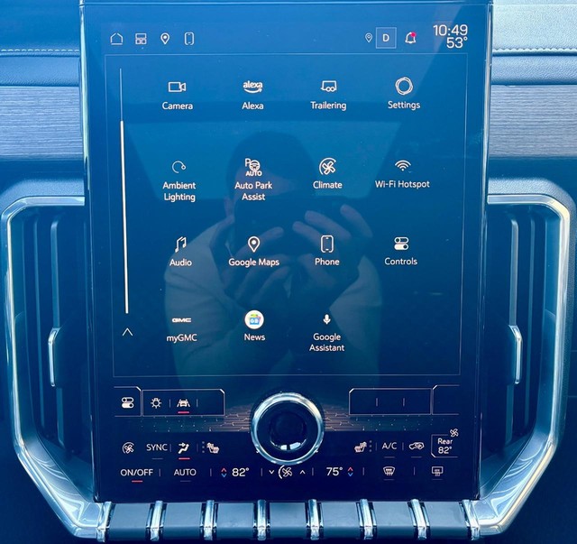 2024 GMC Acadia Denali thumbnail image 26