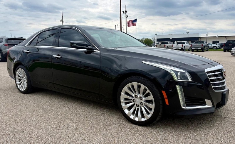 Cadillac CTS Sedan Vehicle Full-screen Gallery Image 02
