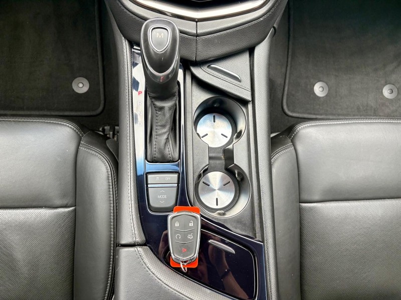 Cadillac CTS Sedan Vehicle Full-screen Gallery Image 14